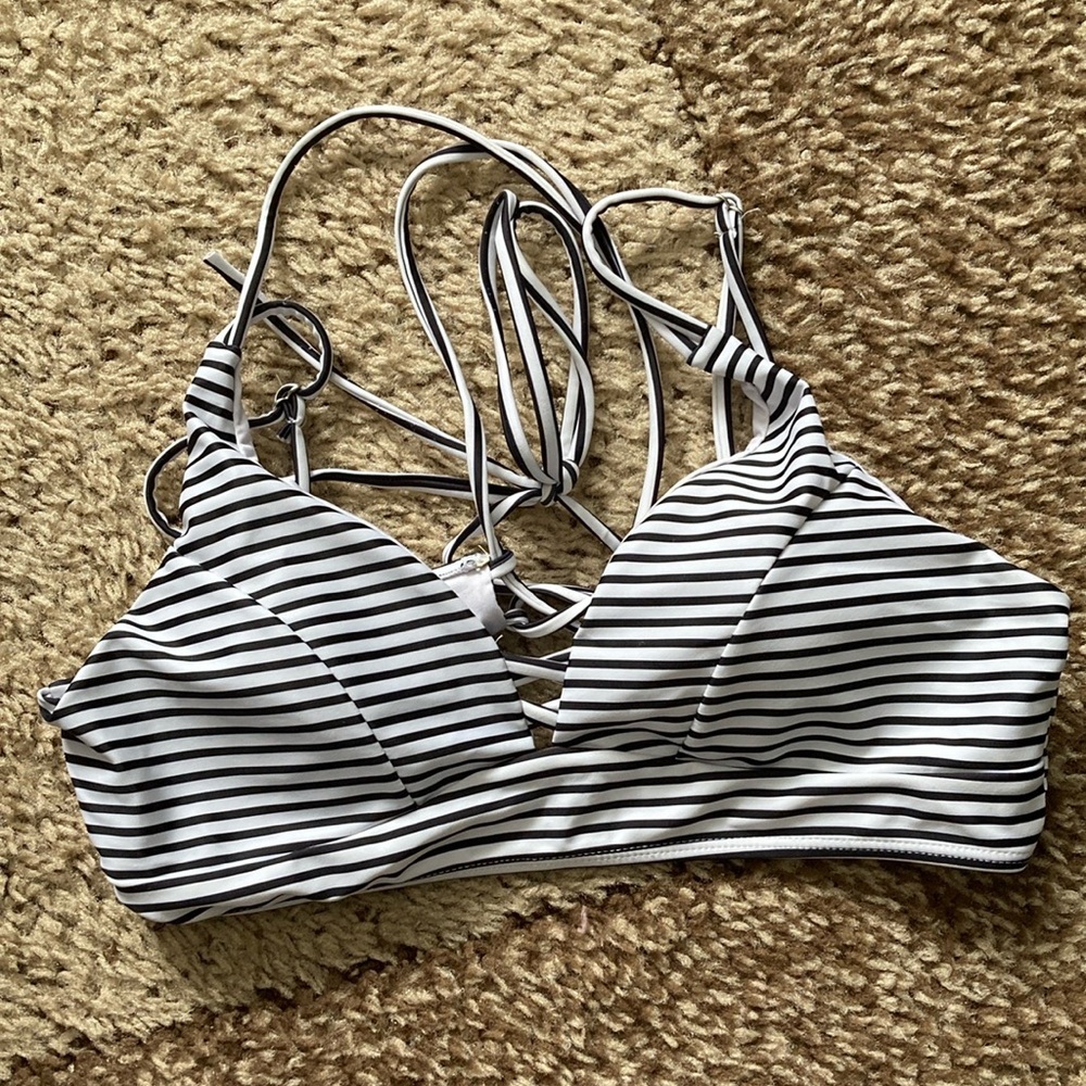Chic Black and White Striped Bikini Top